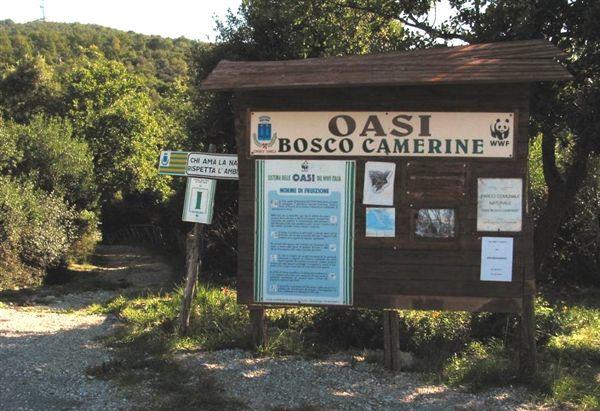 Ingresso dell'Oasi WWF Bosco Camerine