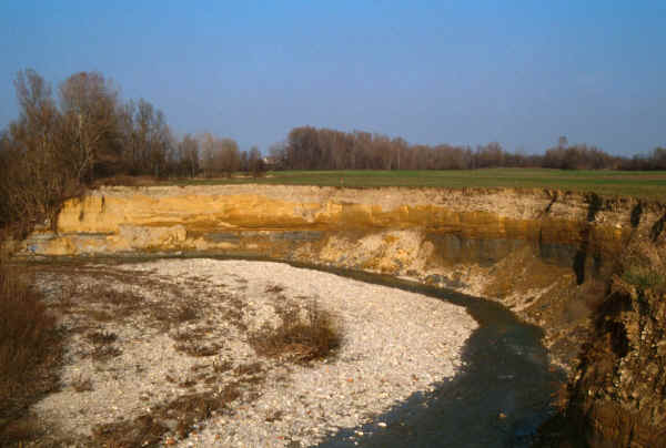 Sponda del Torrente Stirone nei pressi di Laurano