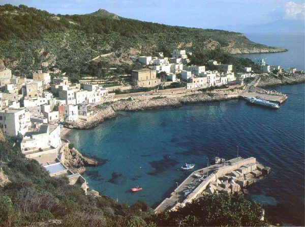 Cala Dogana a Levanzo