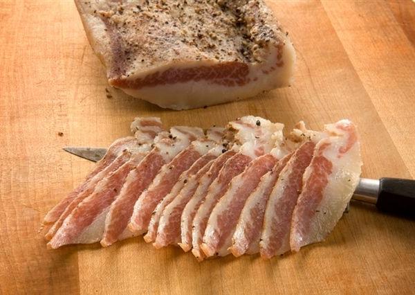 Guanciale di maiale